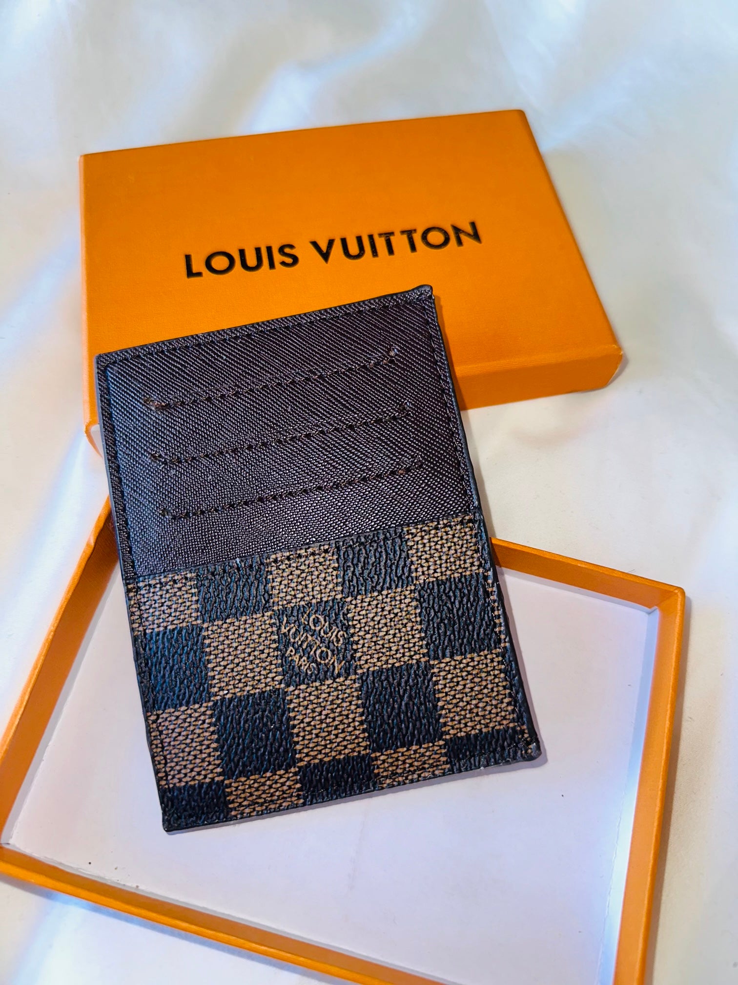 LV MONOGRAM CARDHOLDER "BROWN"