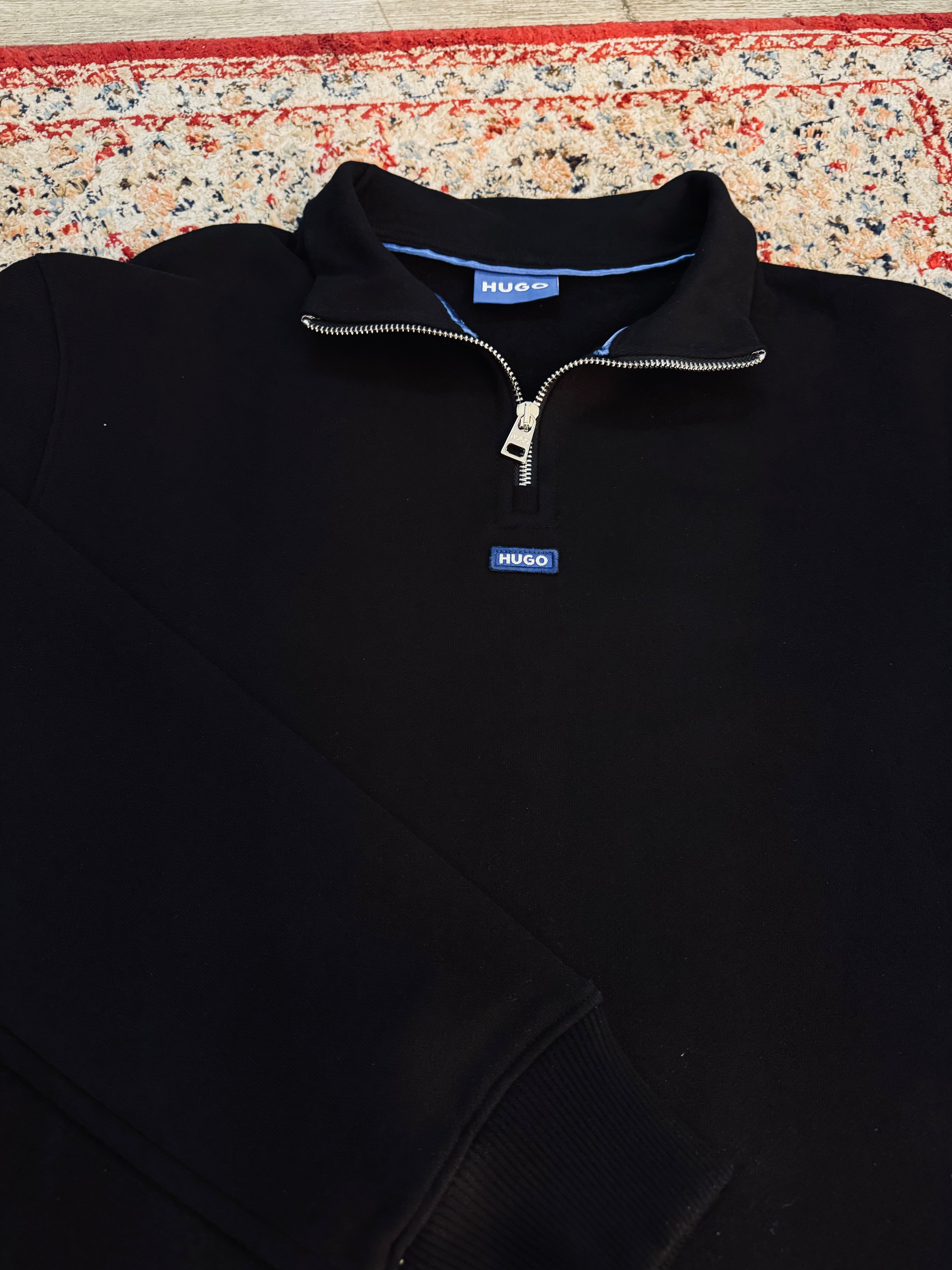 HUGO BOSS QUARTER ZIP “BLACK”