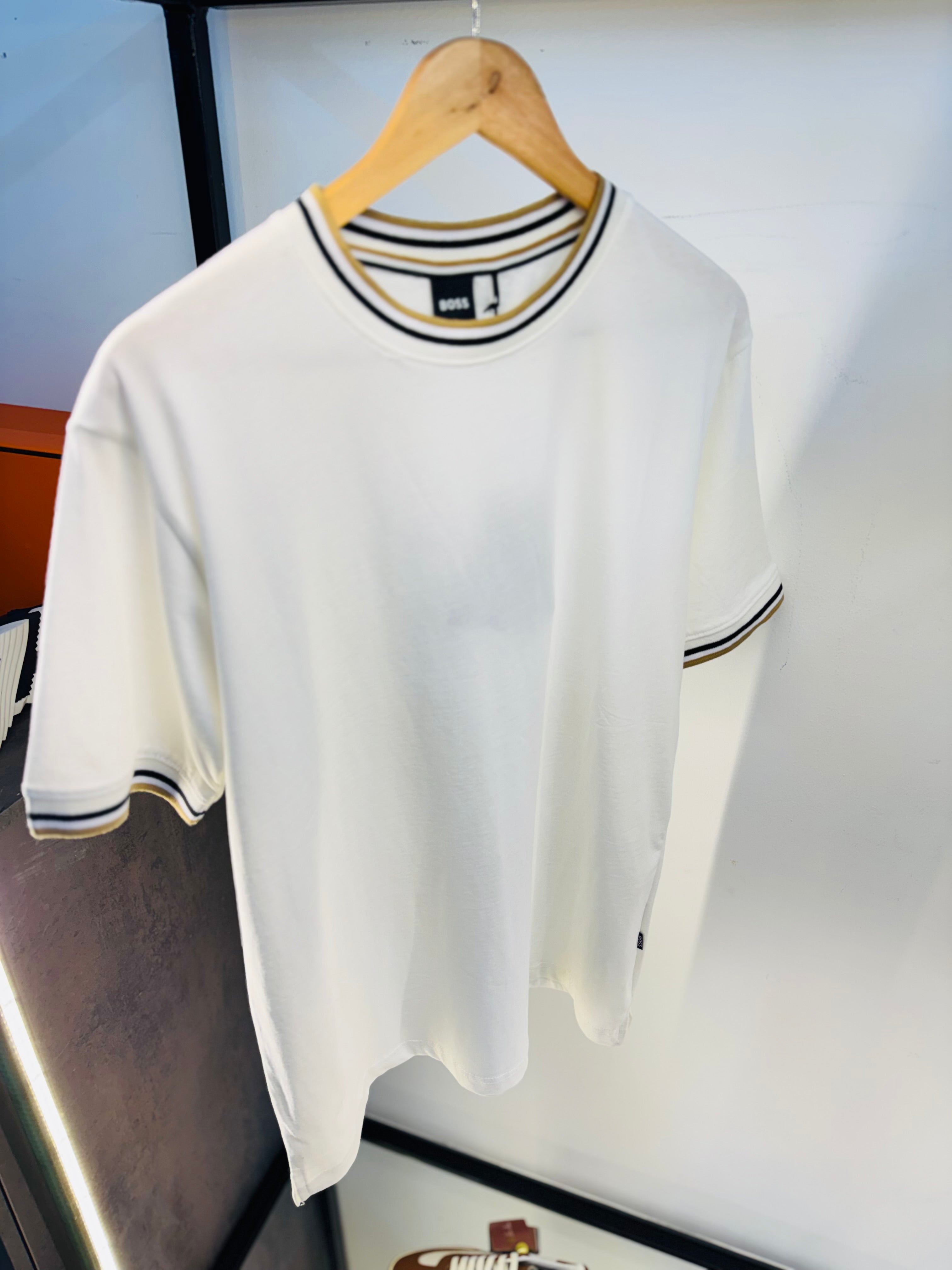 BOSS NO BRANDING T-SHIRT “CREAM-WHITE”