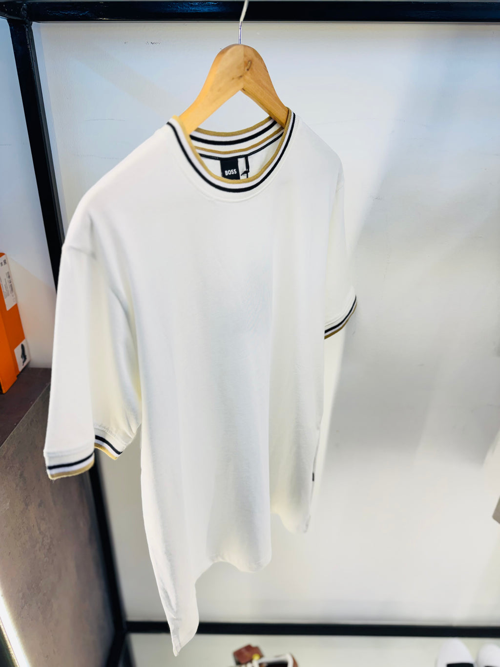 BOSS NO BRANDING T-SHIRT “CREAM-WHITE”