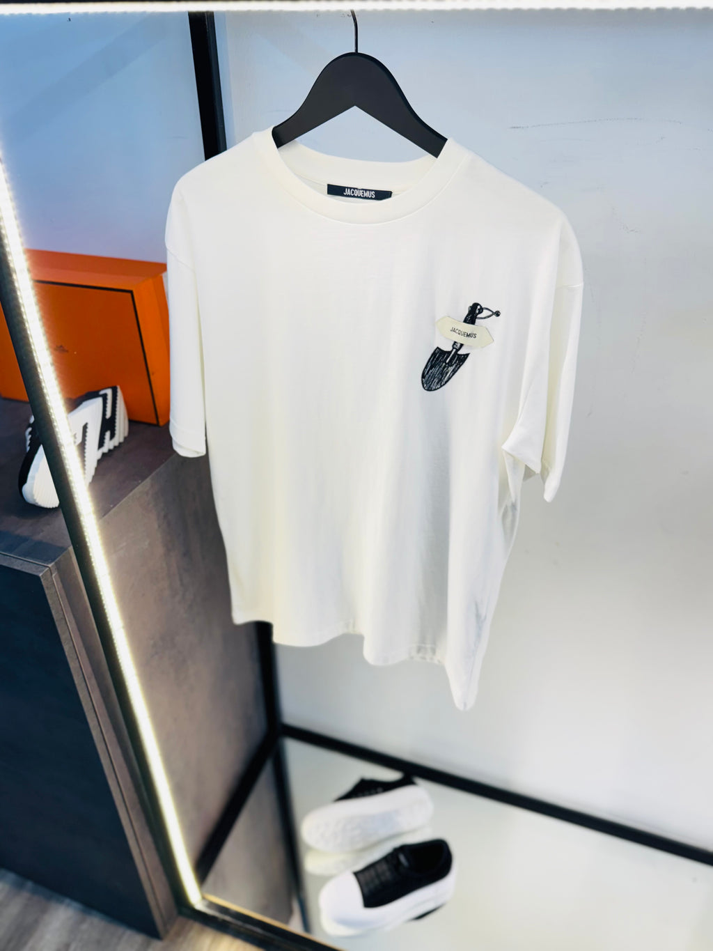JACQUEMUS EMBROIDERED SPADE T-SHIRT “WHITE”