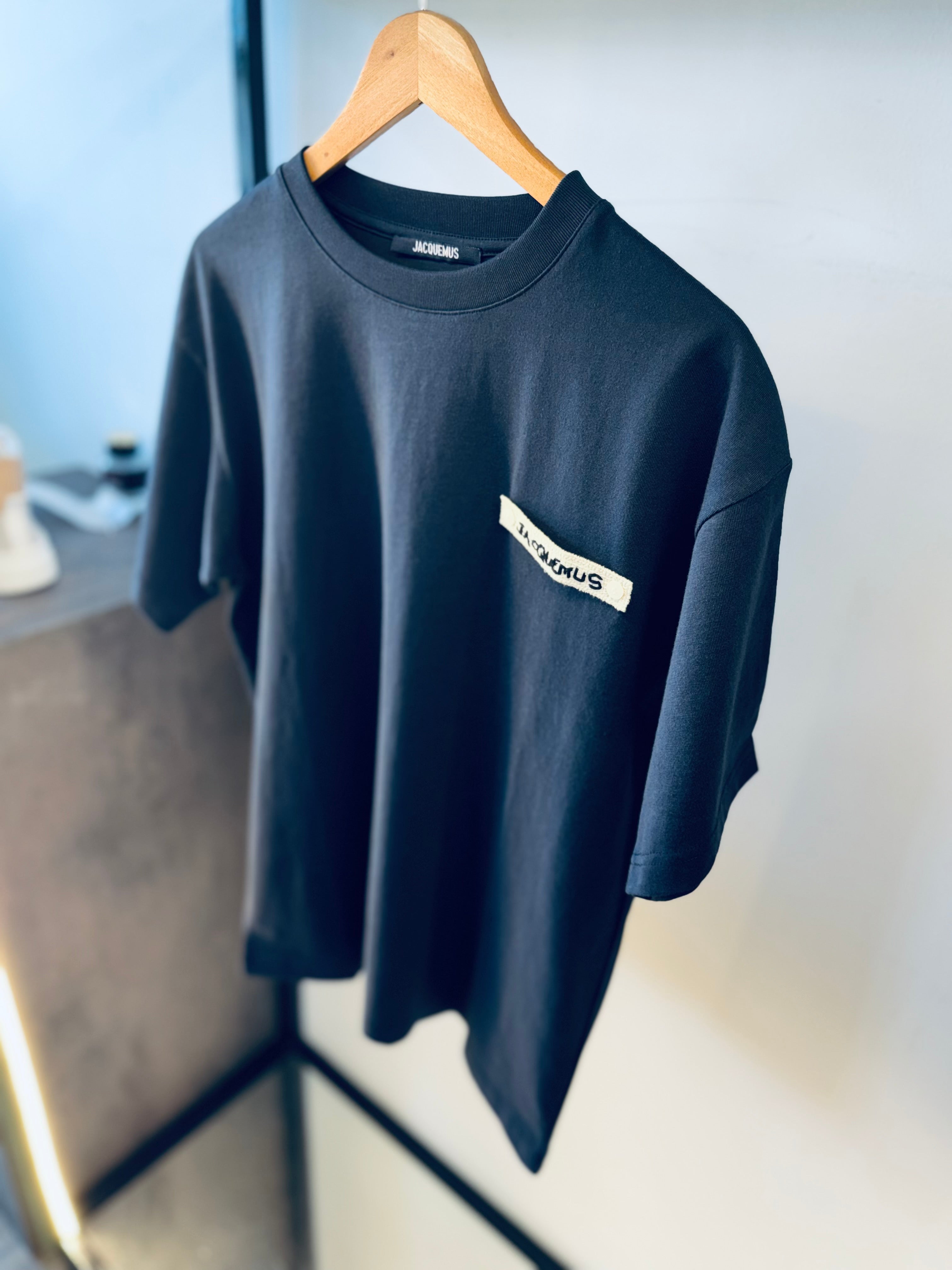 JACQUEMUS THE PLAGE T-SHIRT "NAVY BLUE"