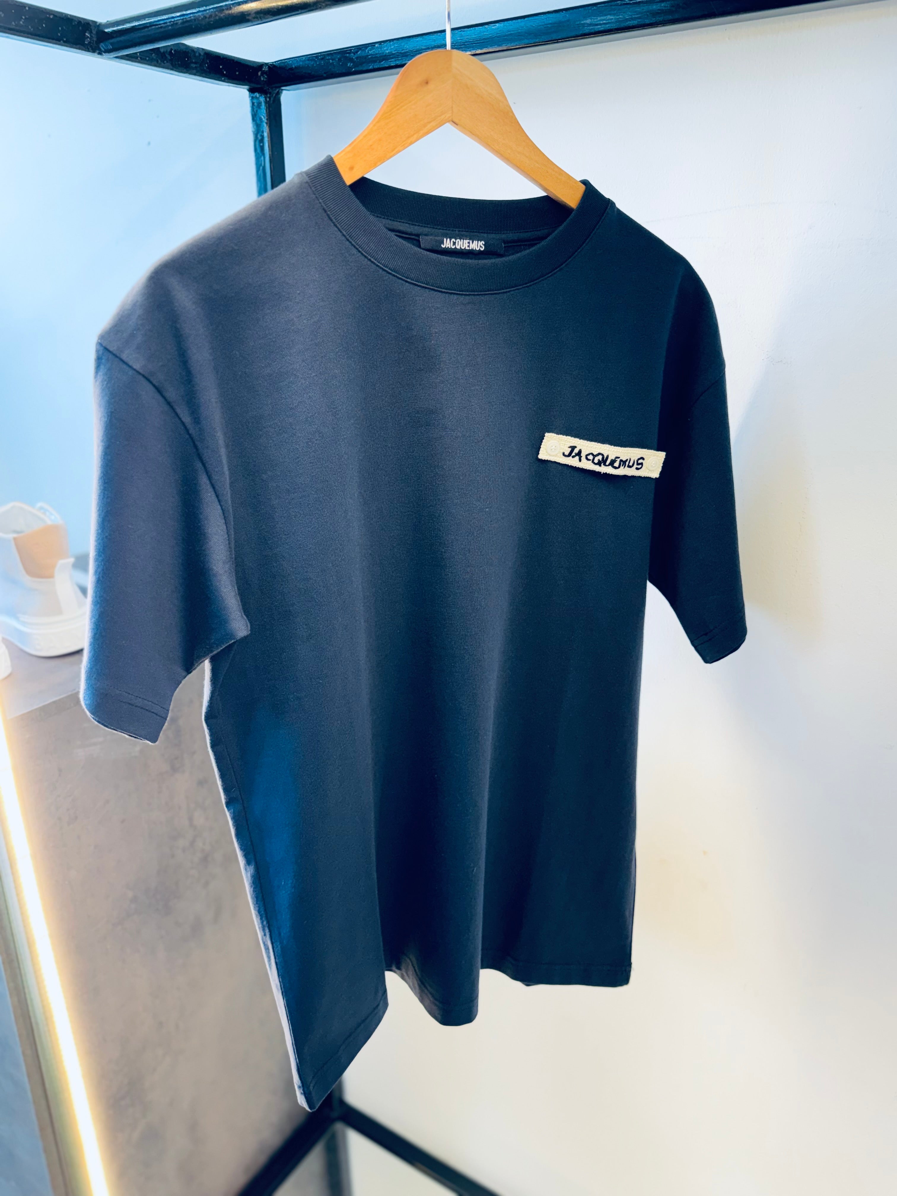 JACQUEMUS THE PLAGE T-SHIRT "NAVY BLUE"