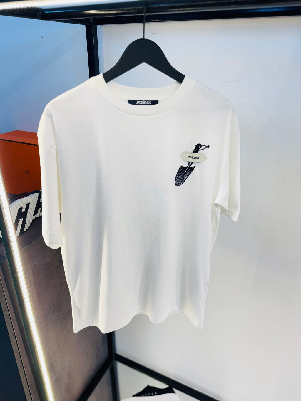 JACQUEMUS EMBROIDERED SPADE T-SHIRT “WHITE”