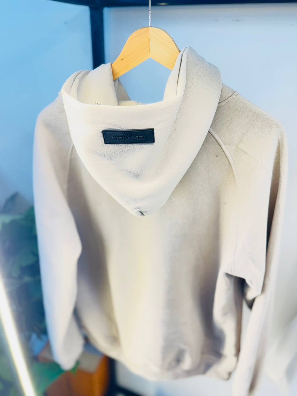 ESSENTIALS FEAR OF GOD HOODIE “LIGHT GREY”