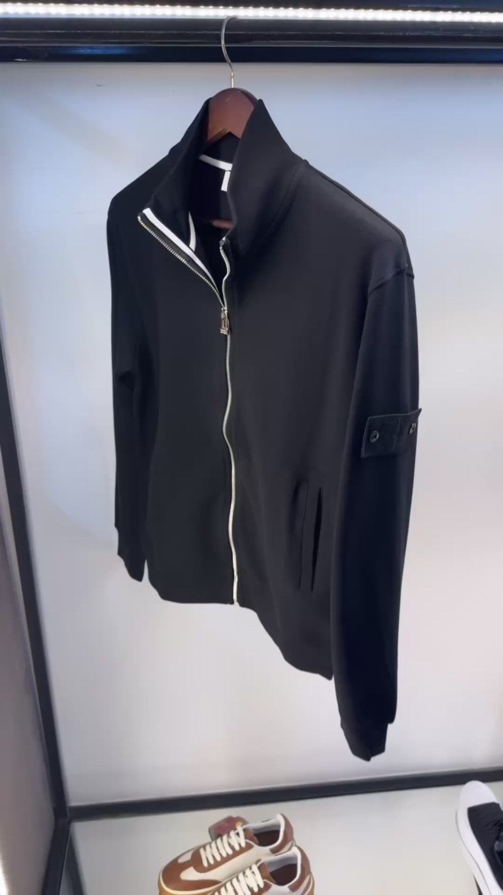STONE ISLAND GHOST JACKET “BLACK”